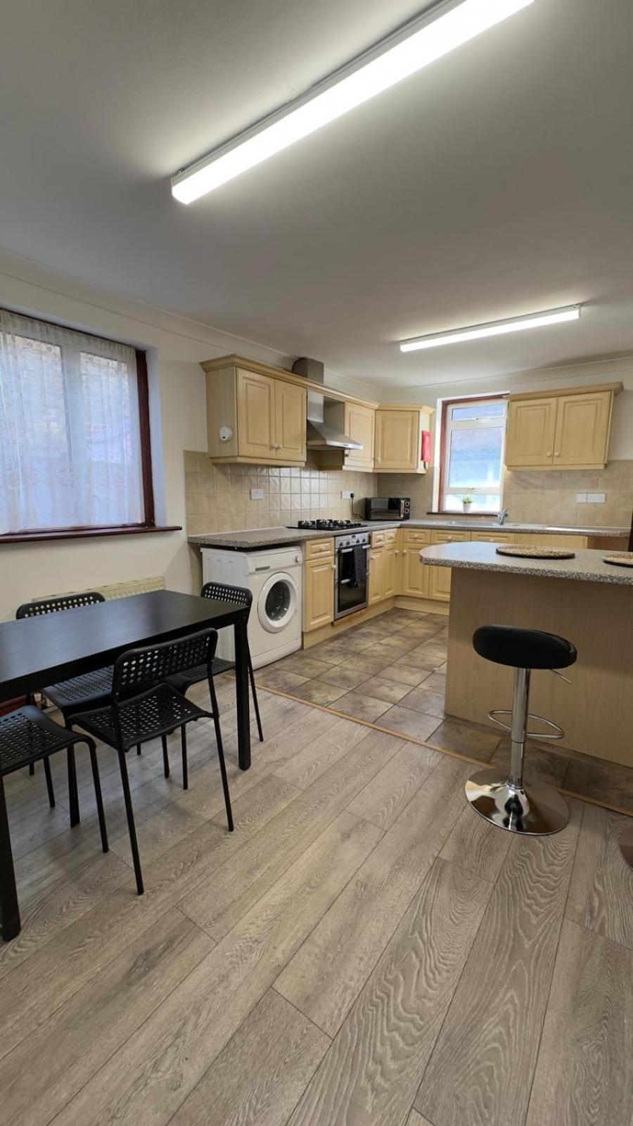 25 Minutes To Central London Rooms 35 Bagian luar foto