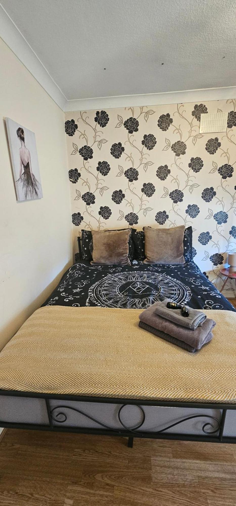 25 Minutes To Central London Rooms 35 Bagian luar foto
